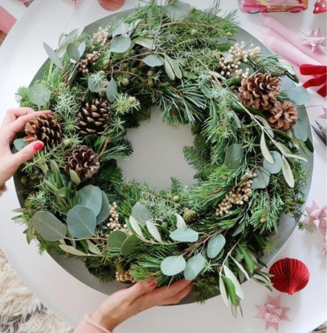 Adventskranzbinden, Glühwein & Spekulatius am 29.11.2025 um 19.00 Uhr - ca. 21.00 Uhr